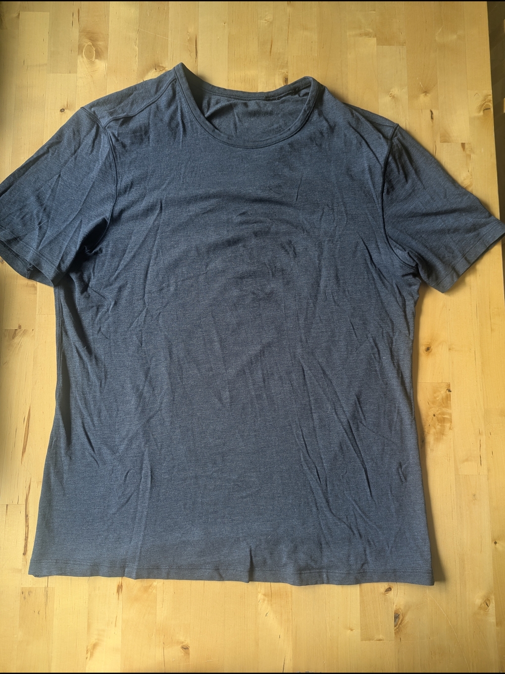 Lululemon Men's Crew Neck Athletic T-Shirt - Dark Blue